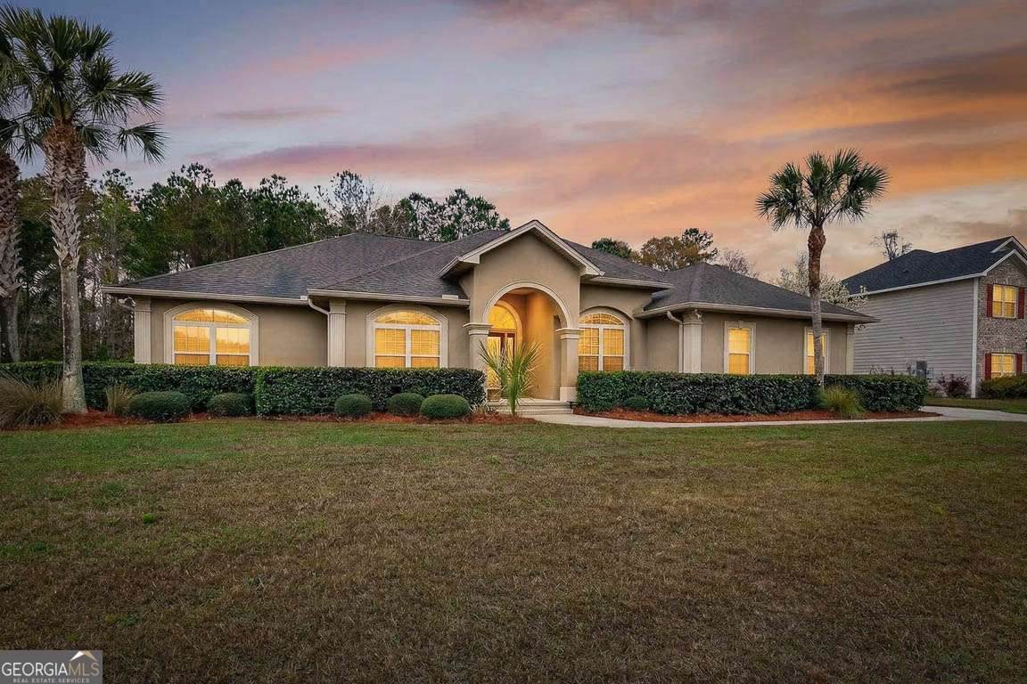 102 Wellington Circle - Photo 1