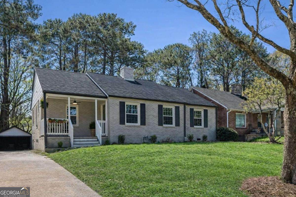 490 Lynnhaven Drive - Photo 1