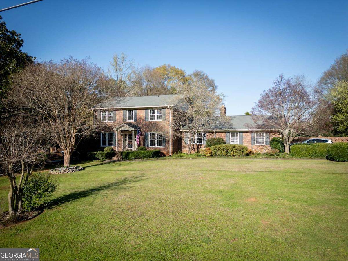 335 Sandstone Drive - Photo 1