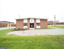 200 Lee - Photo 1