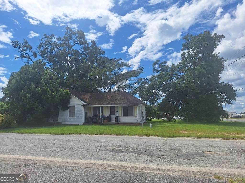403 Ware Street - Photo 1