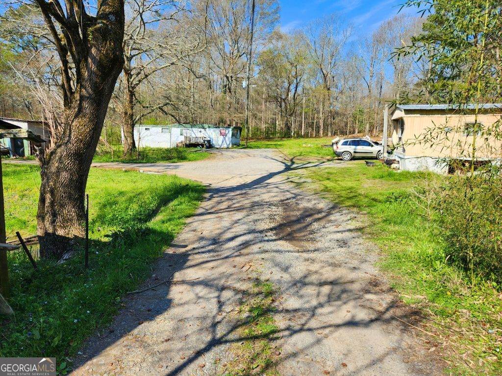 77 Susie Lane - Photo 1