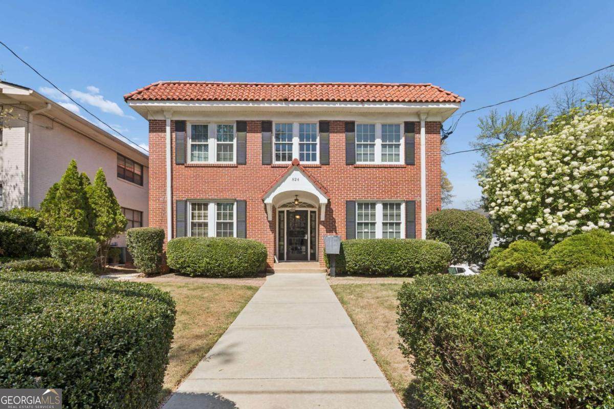 824 Greenwood Avenue - Photo 1