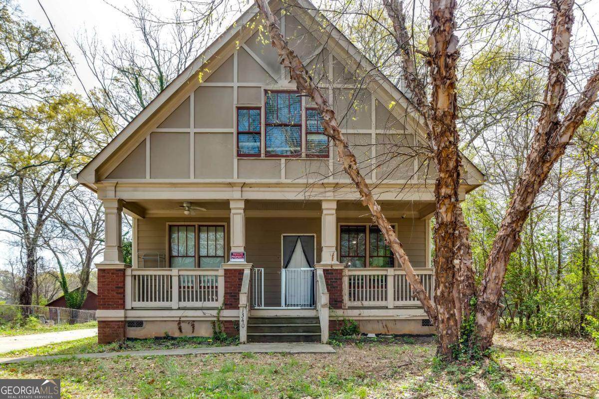 1340 Lyle Avenue - Photo 1