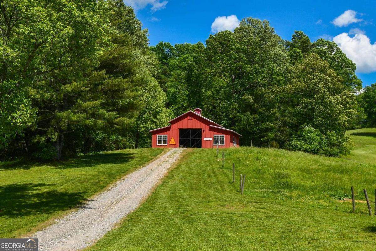 708 Hub Tatum Road - Photo 1