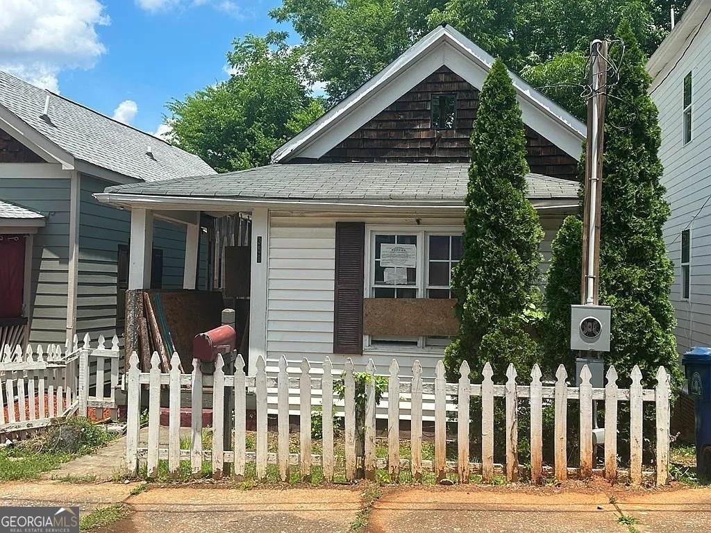 359 Mary Street - Photo 1