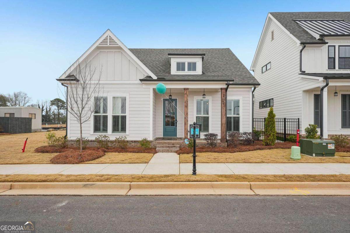 1052 Eastman Court - Photo 1
