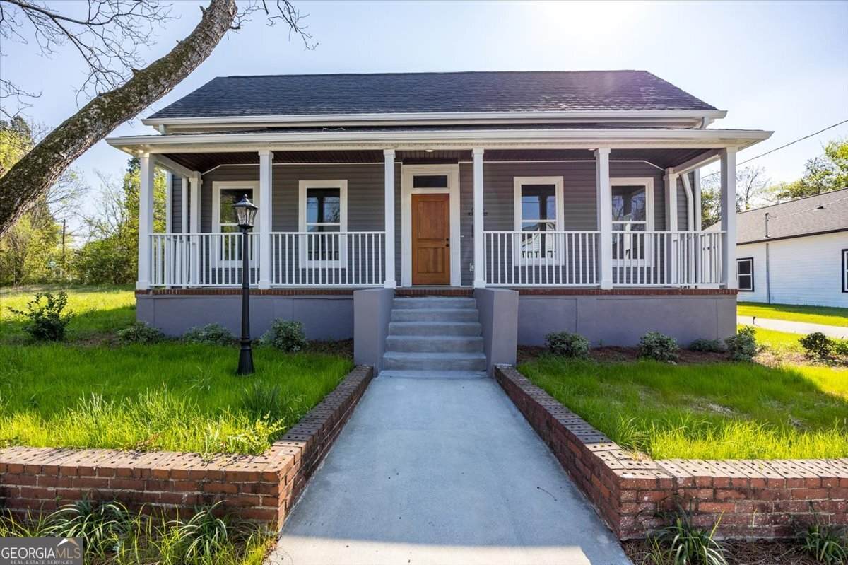 836 Plant Street - Photo 1