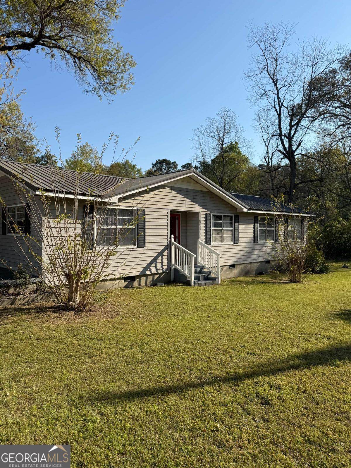 180 Main Street - Photo 1