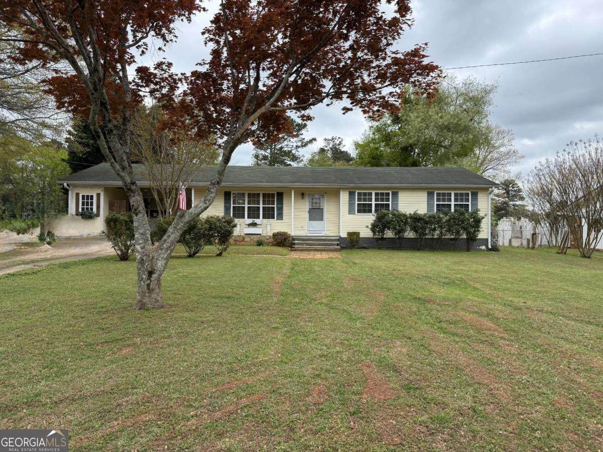 208 Donna Lane - Photo 1