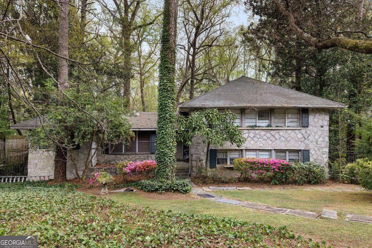 747 Lullwater Road - Photo 1