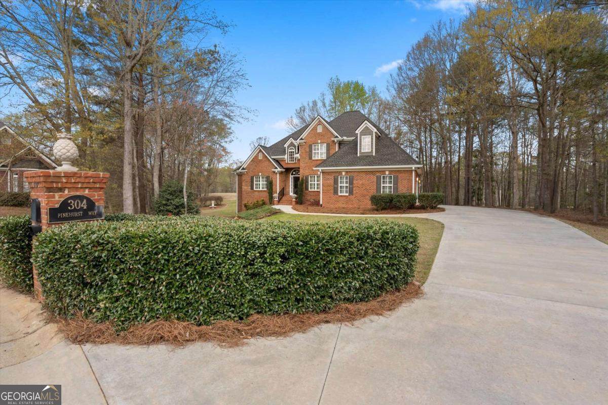 304 Pinehurst Way - Photo 1
