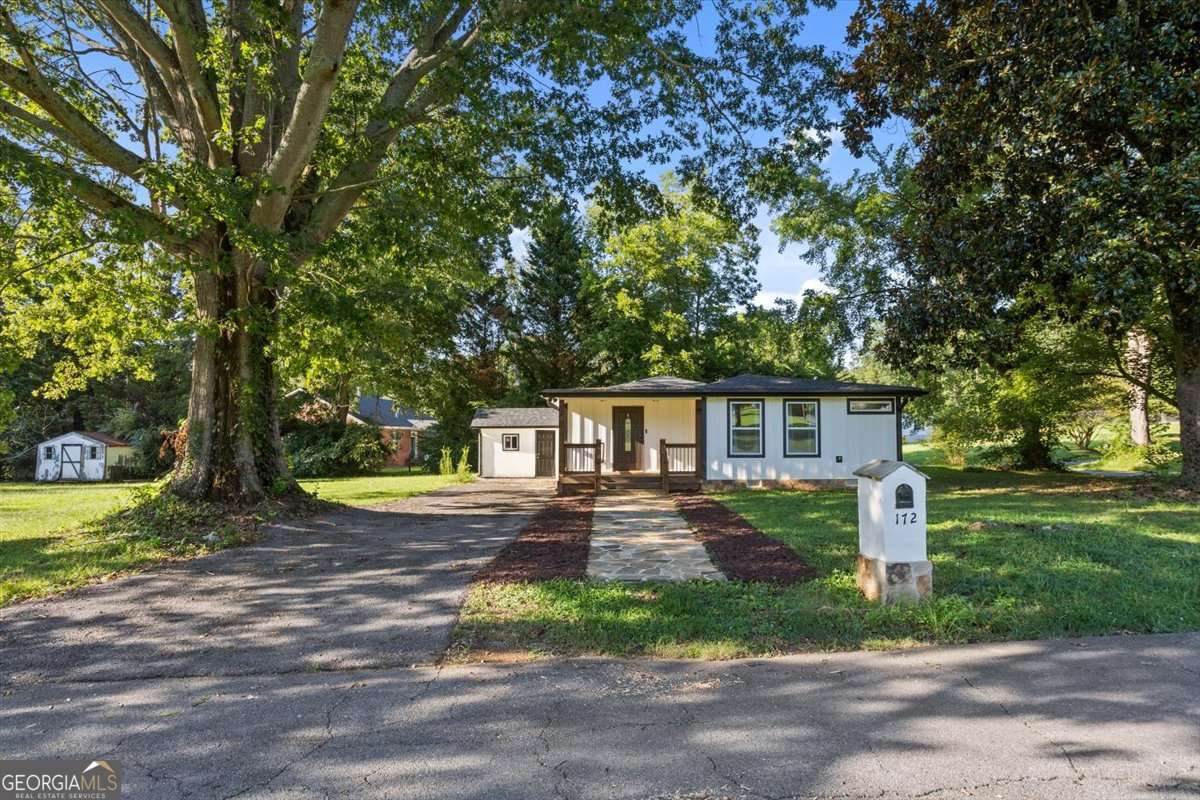 172 Jasper Street - Photo 1