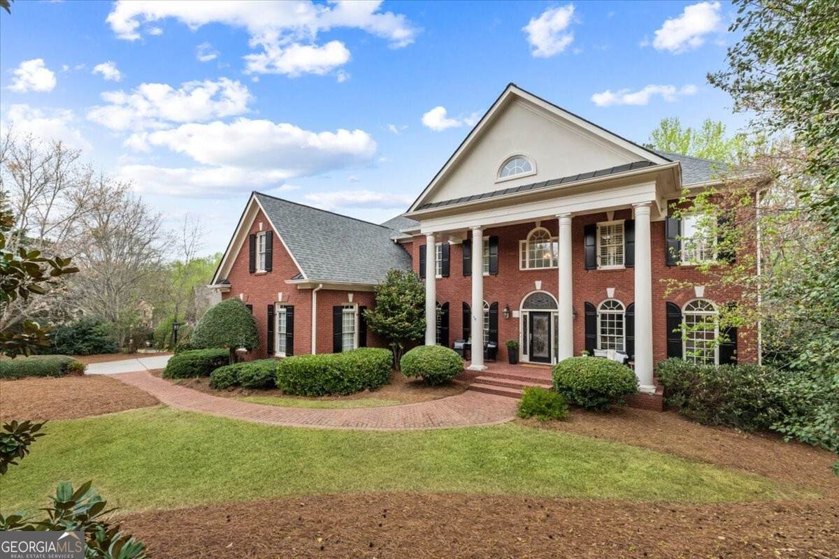 210 Ansley Close - Photo 1