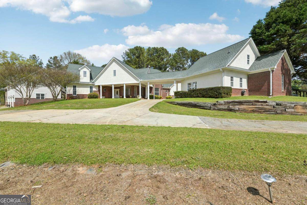 228 Indian Creek Road - Photo 1