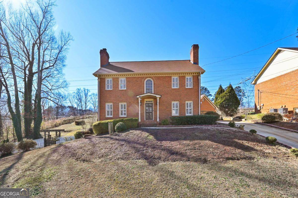 110 Amsterdam Drive - Photo 1