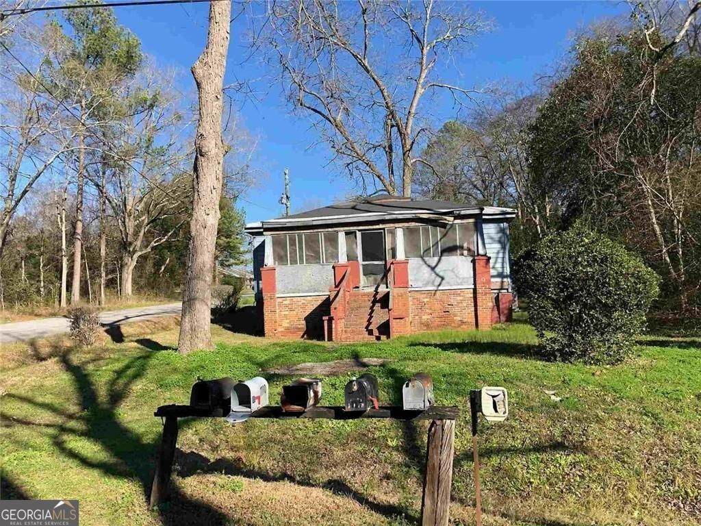 1045 Wilkinson Street - Photo 1