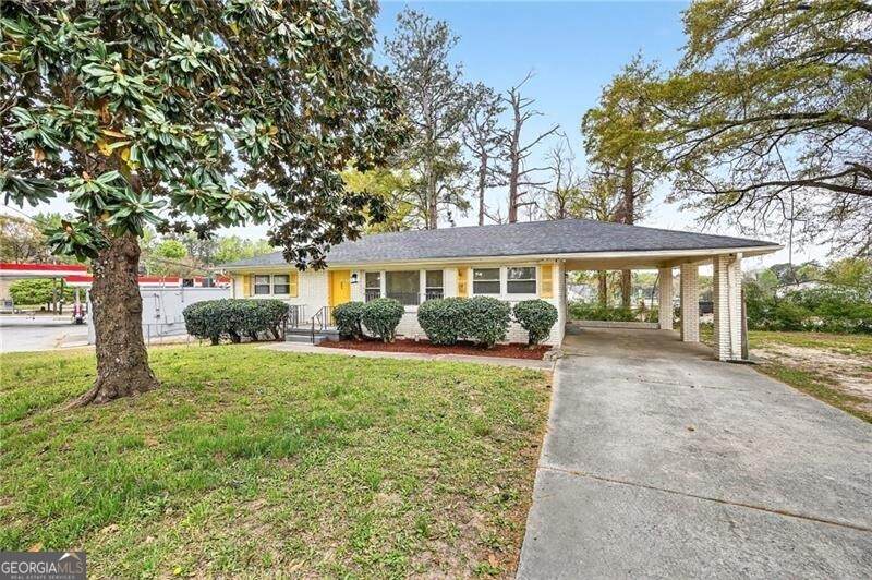 2647 Old Hapeville Road - Photo 1
