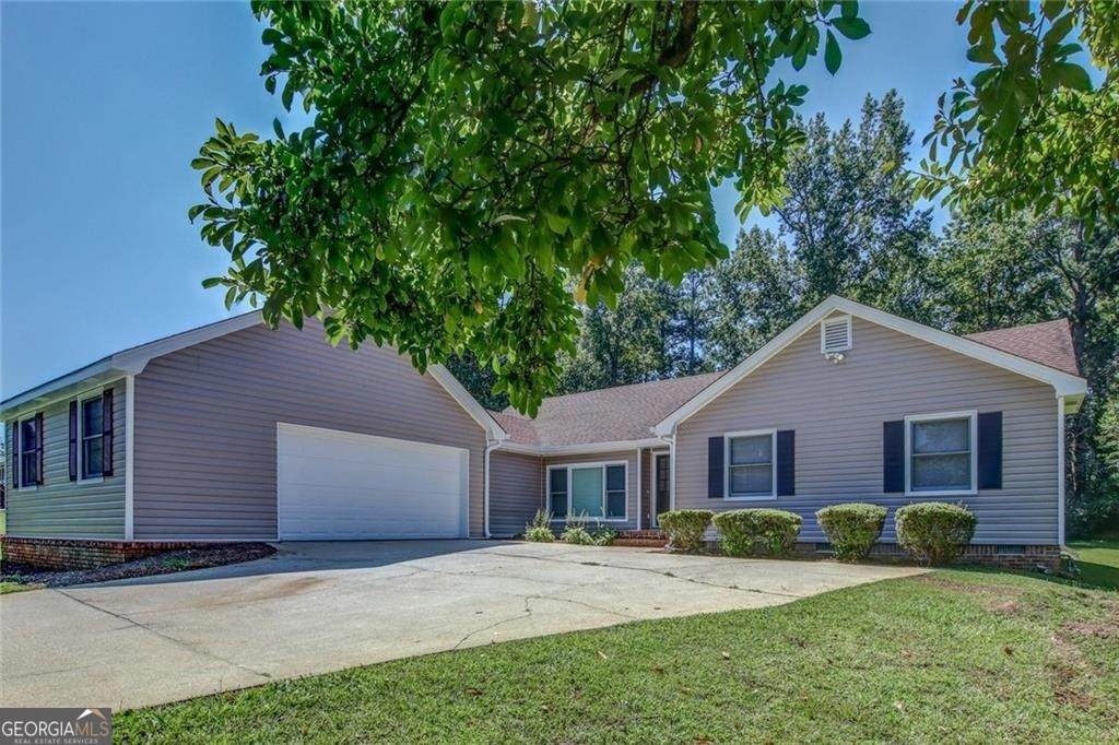 3333 Old Salem Road - Photo 1