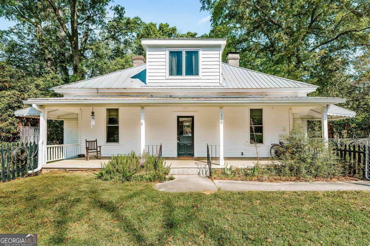 229 Spring Street - Photo 1