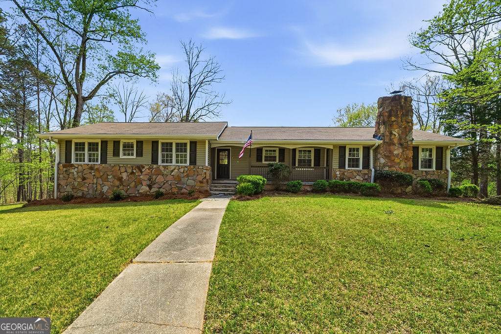 5606 Chapel Hill Road - Photo 1