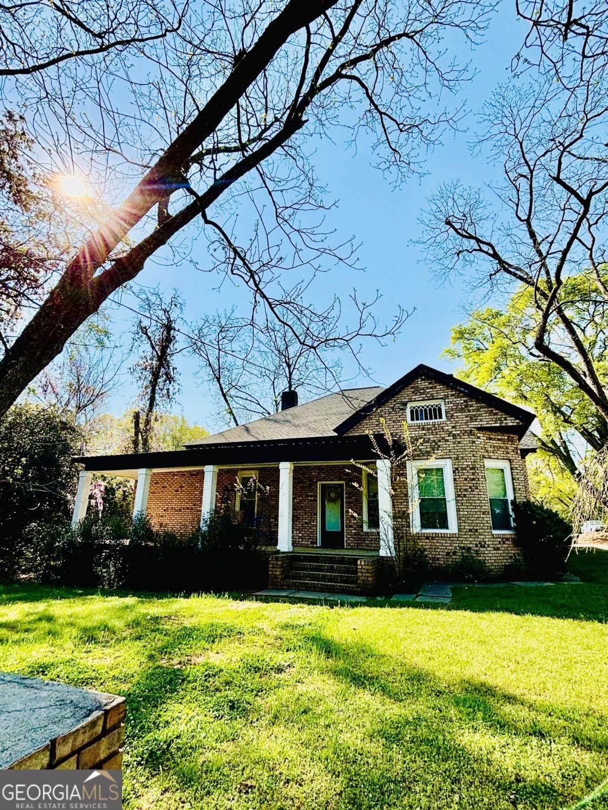 246 Park Avenue - Photo 1