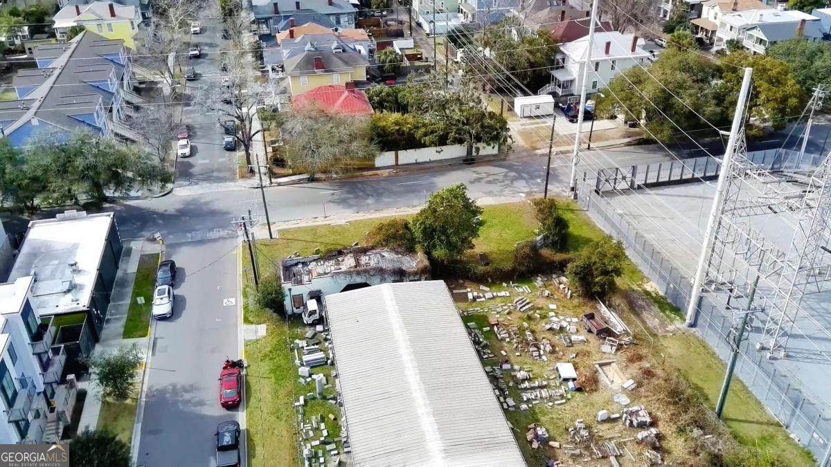 918 Broad Street - Photo 1