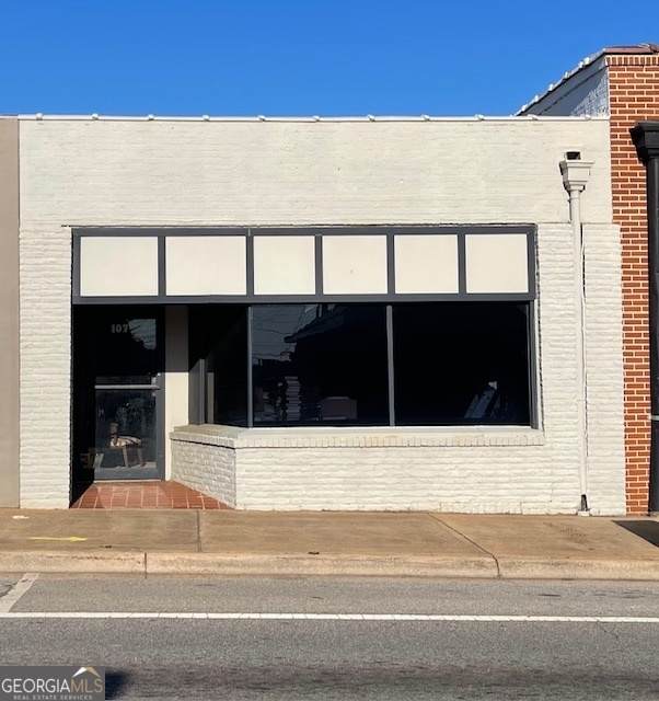 107 North Center Street - Photo 1