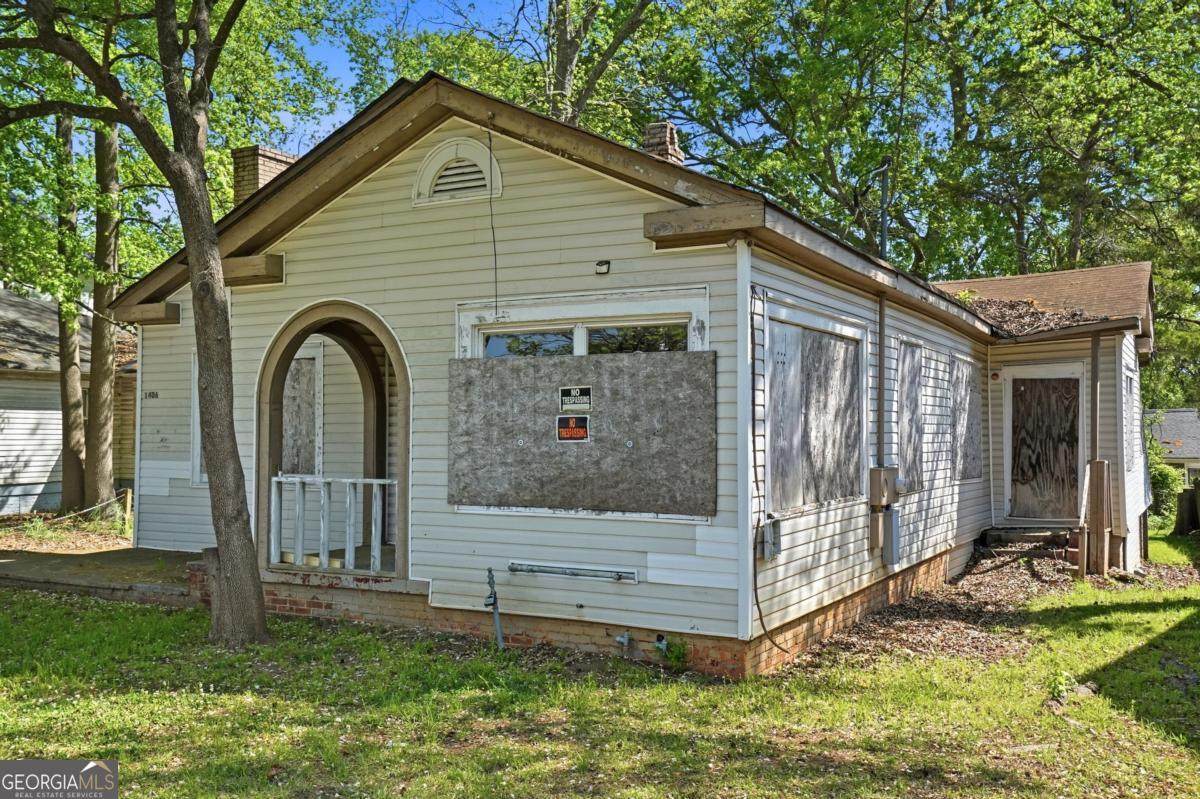 1406 Lakewood Avenue - Photo 1