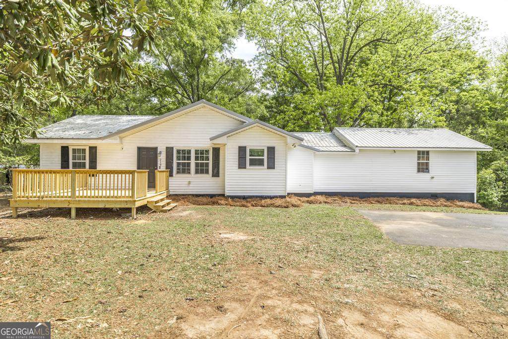 219 Sleepy Hollow Road - Photo 1