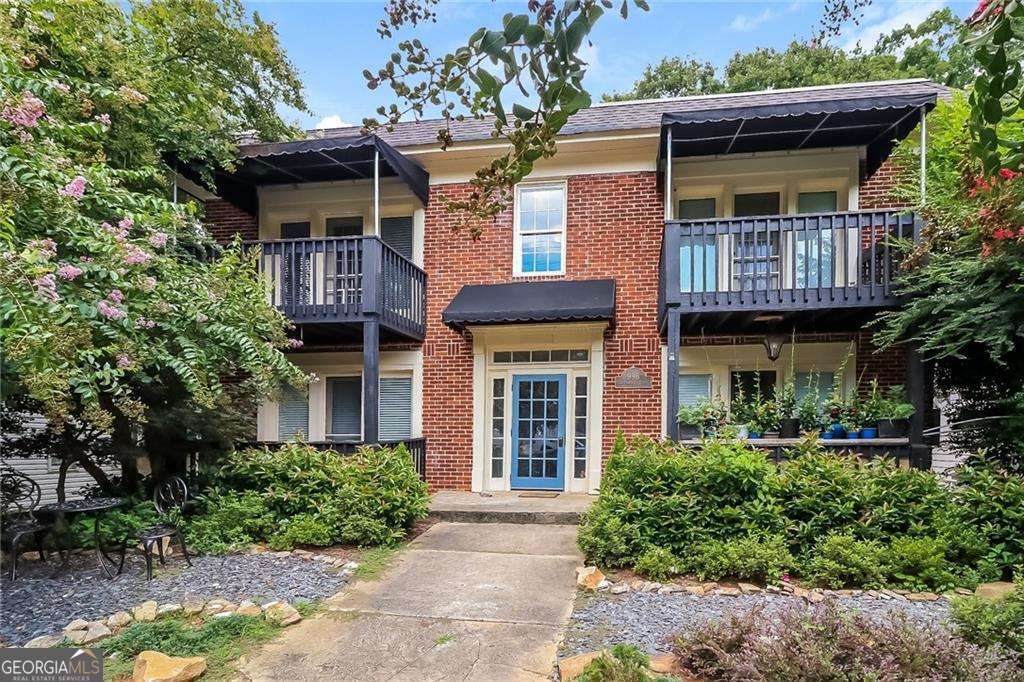 996 Greenwood Avenue - Photo 1