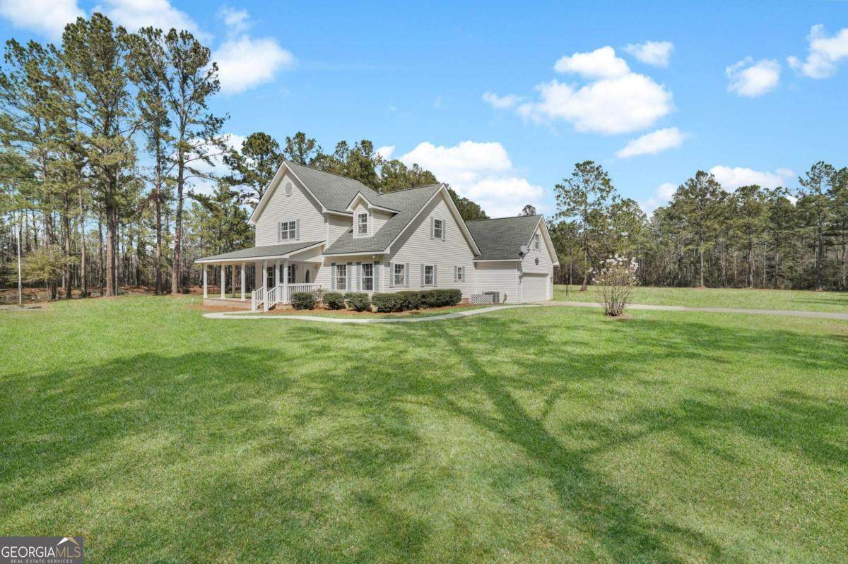 548 Sand Hill Road - Photo 1