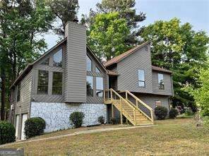 2592 Deerfield Circle - Photo 1