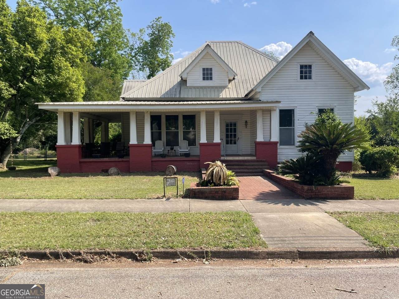 170 Broad Street - Photo 1