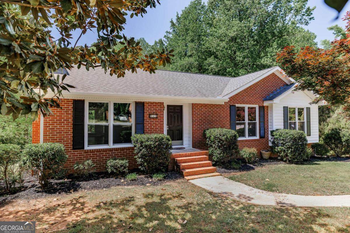 182 Woodberry Drive - Photo 1