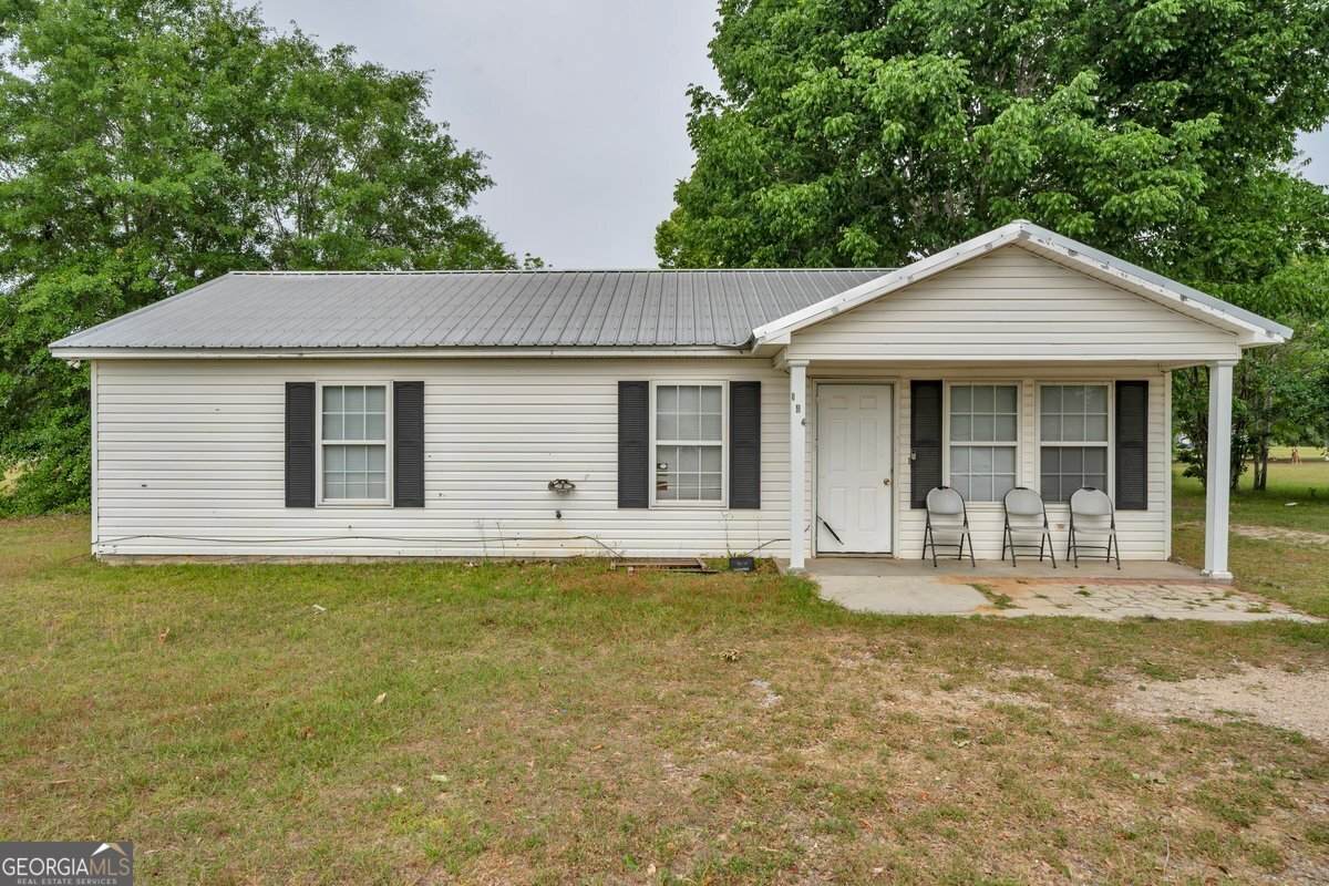 142 Ruby Street - Photo 1