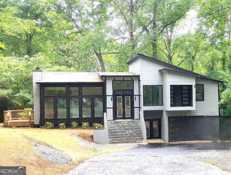 211 Marquis Court - Photo 1