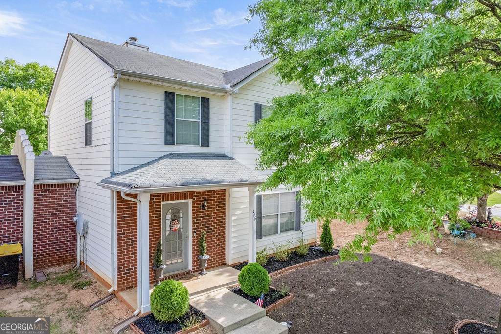126 Stillwood Drive - Photo 1