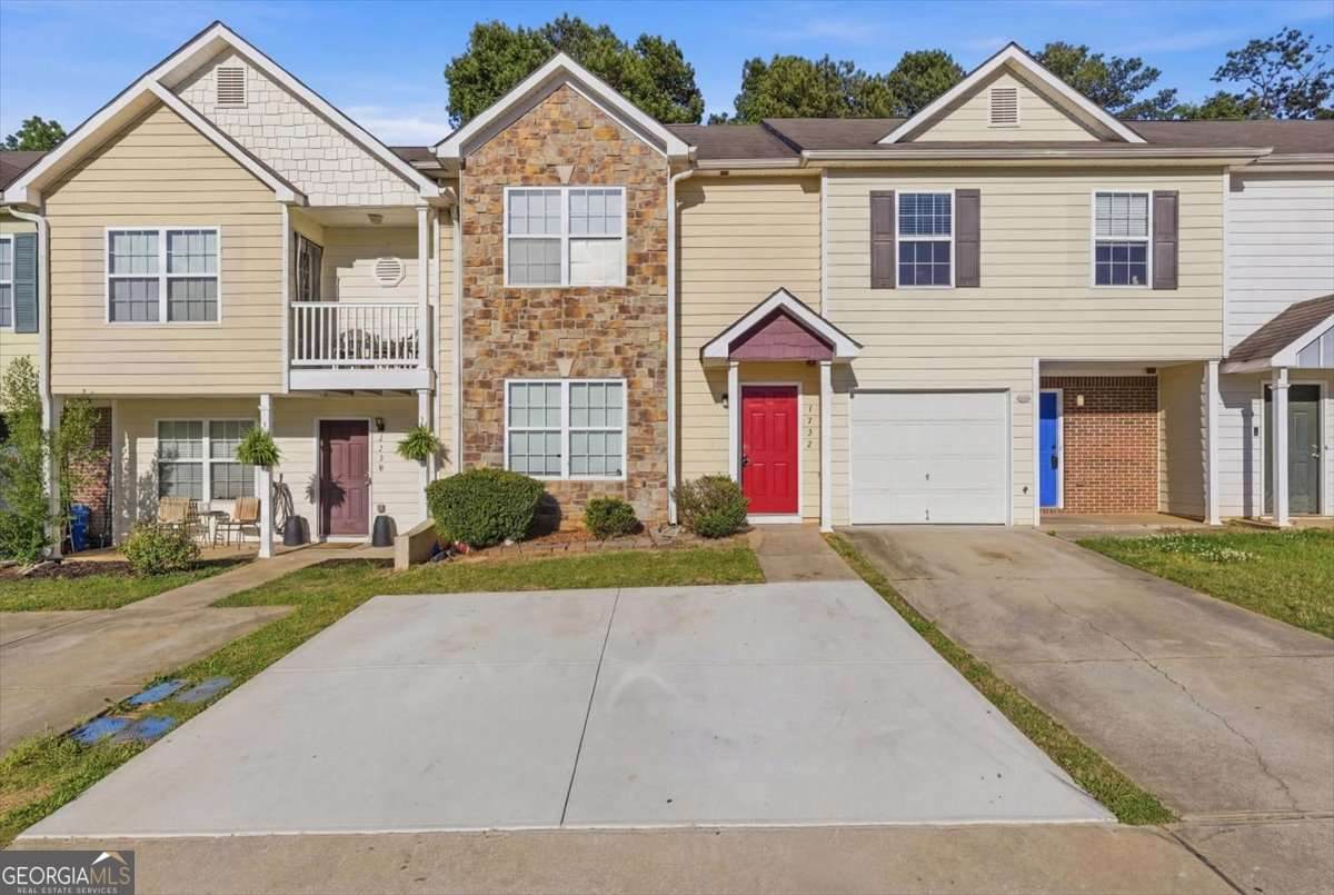 1732 Old Dogwood - Photo 1