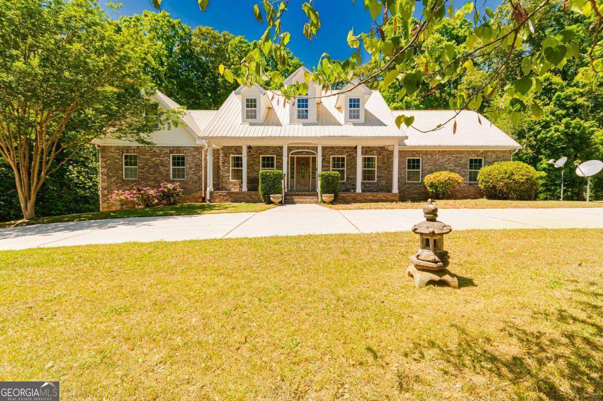 550 Oak Ridge Drive - Photo 1