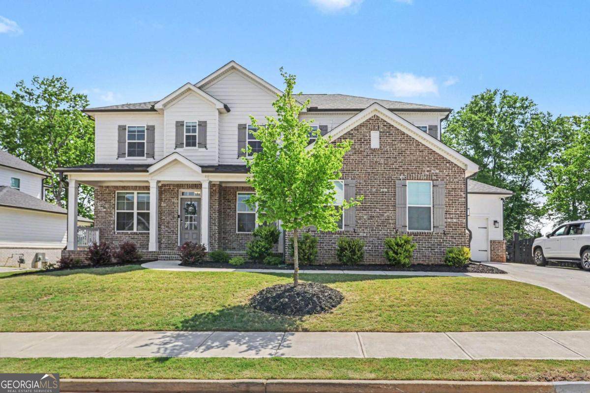 228 Carmichael Drive - Photo 1