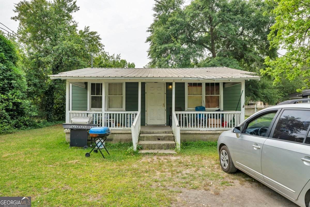 512 Oakland Avenue - Photo 1