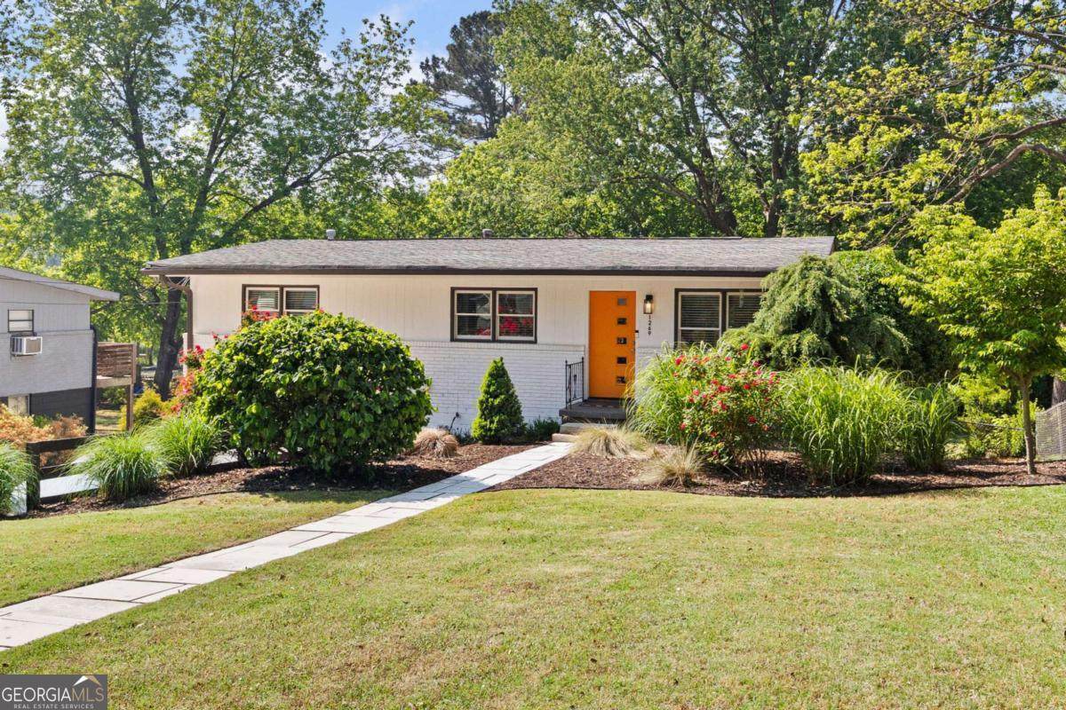 1269 Lynwyn Lane - Photo 1