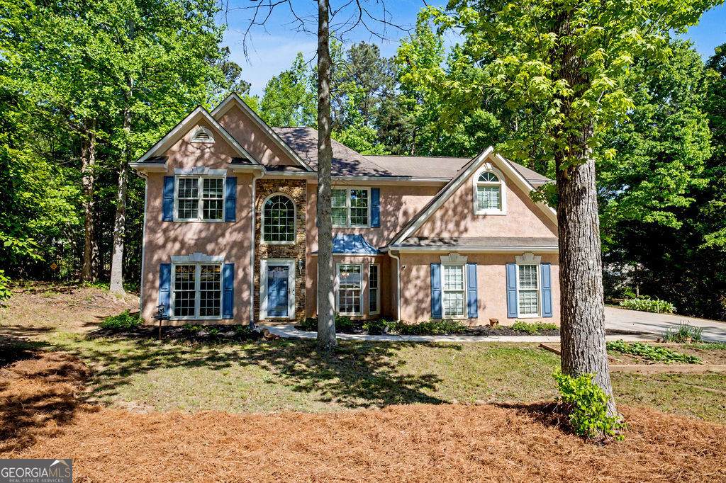 113 Stoneacre Curve - Photo 1