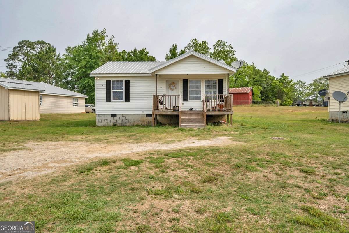 707 E 3rd Avenue - Photo 1