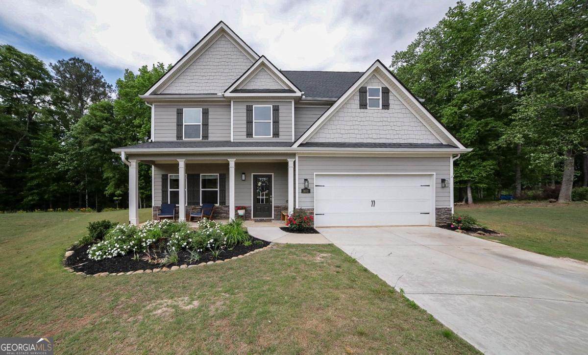 1672 Carriage Court - Photo 1