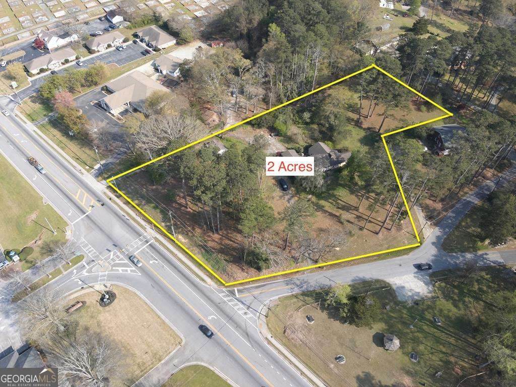 575 Leslie Drive - Photo 1