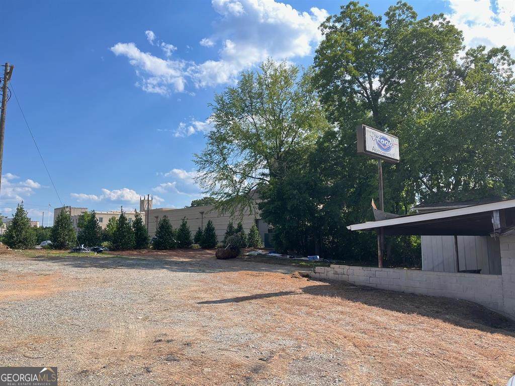 111 Elbert Street - Photo 1