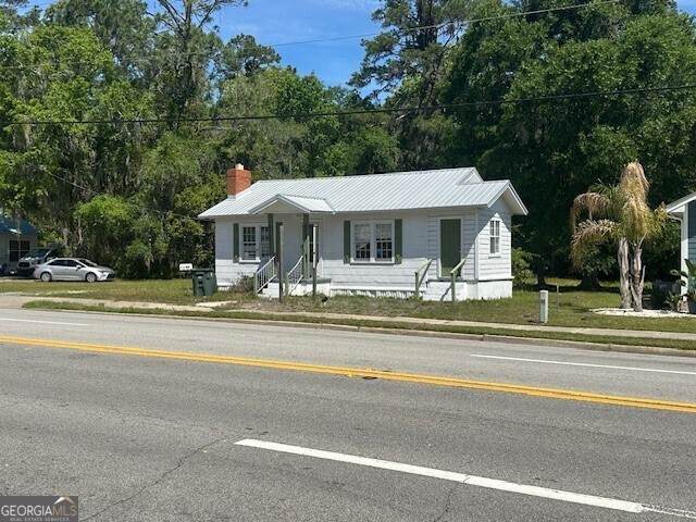 565 King Avenue - Photo 1