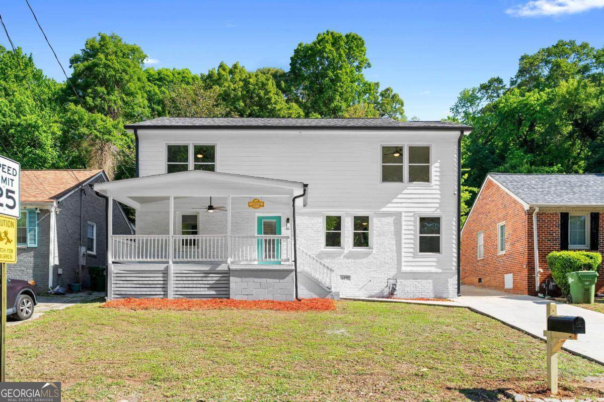 1689 Derry Avenue - Photo 1